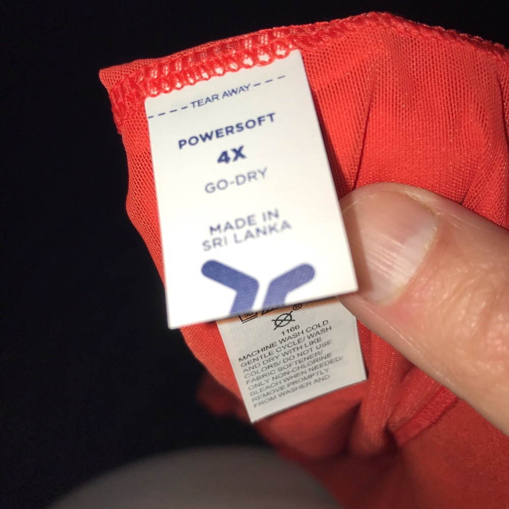 Old Navy Red Powersoft Go Dry Sports Bra Size 4X NWOT - Picture 2 of 2